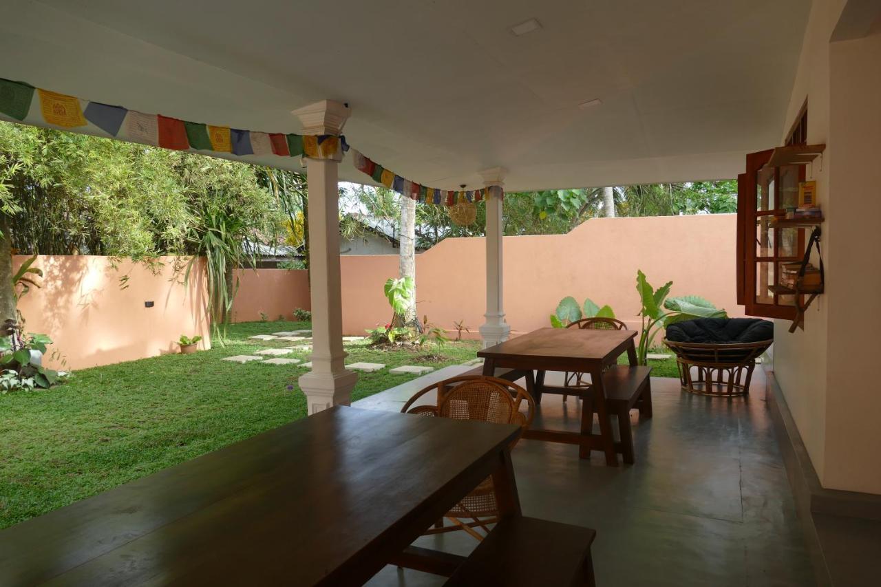 Barefoot Backpackers Hostel Dikwella Ngoại thất bức ảnh
